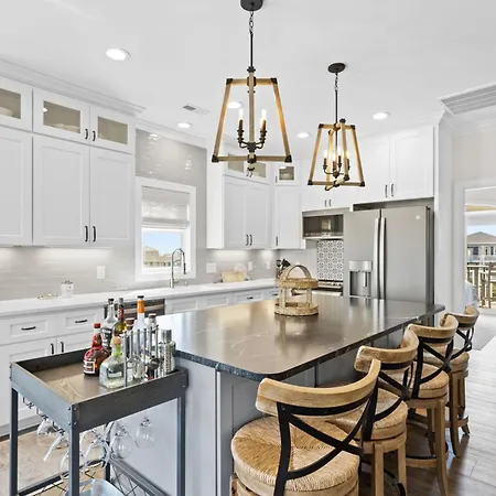 A Shore Thing At Ocean Isle Beach, 5 Bedroom 5 Bathroom, Private Pool And Spa